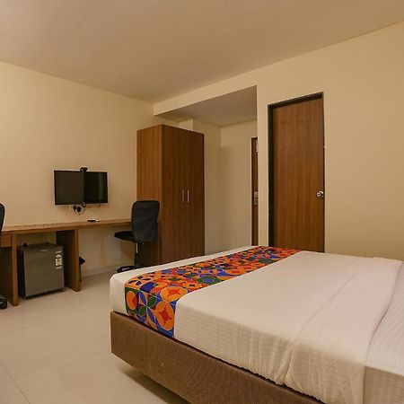 مومباي Fabhotel Royal International المظهر الخارجي الصورة