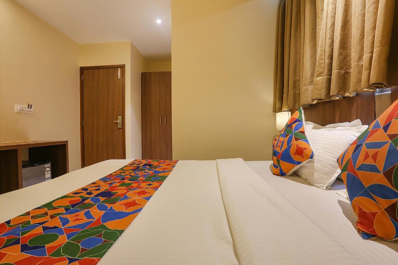 مومباي Fabhotel Royal International المظهر الخارجي الصورة