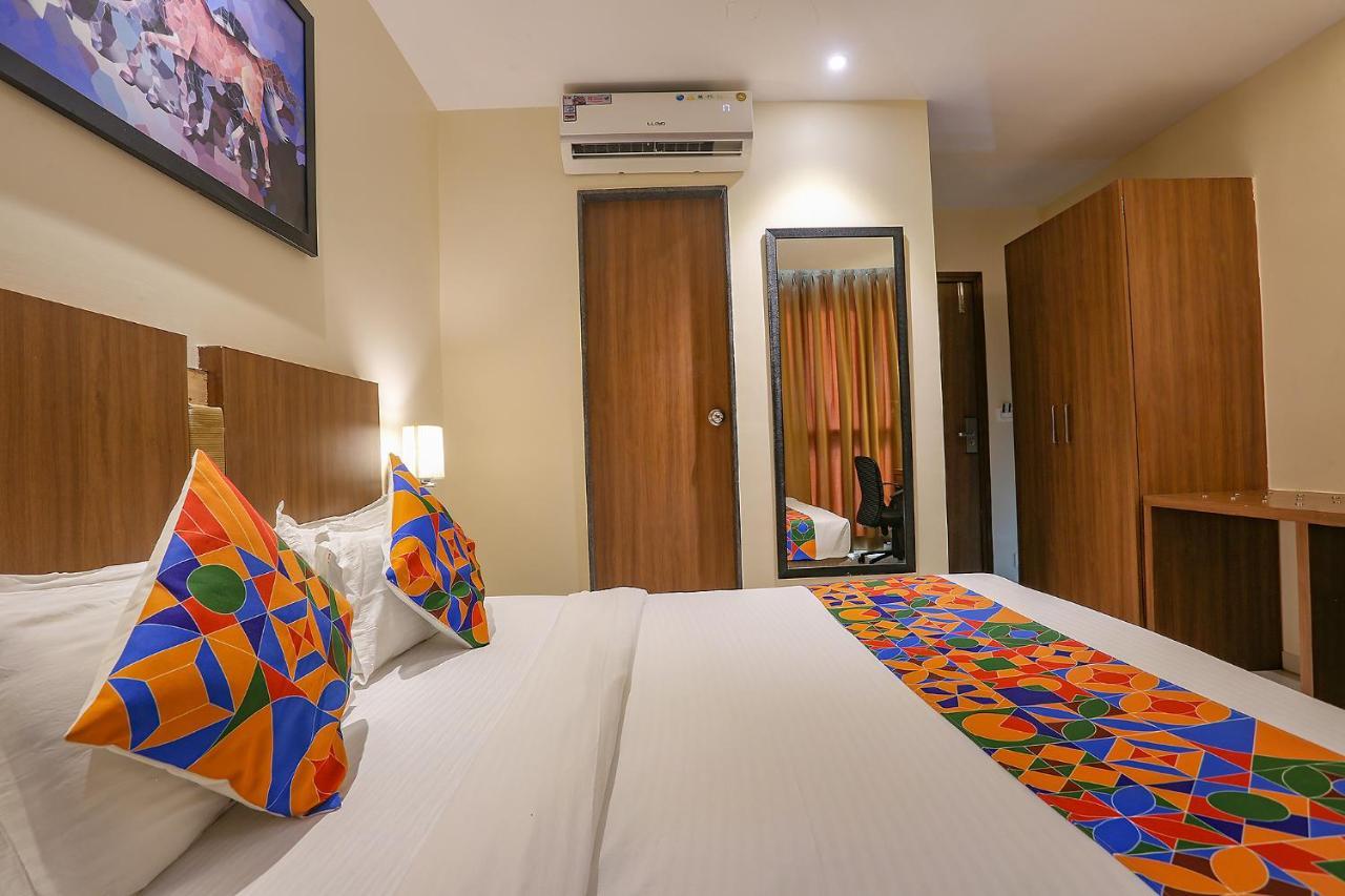 مومباي Fabhotel Royal International المظهر الخارجي الصورة
