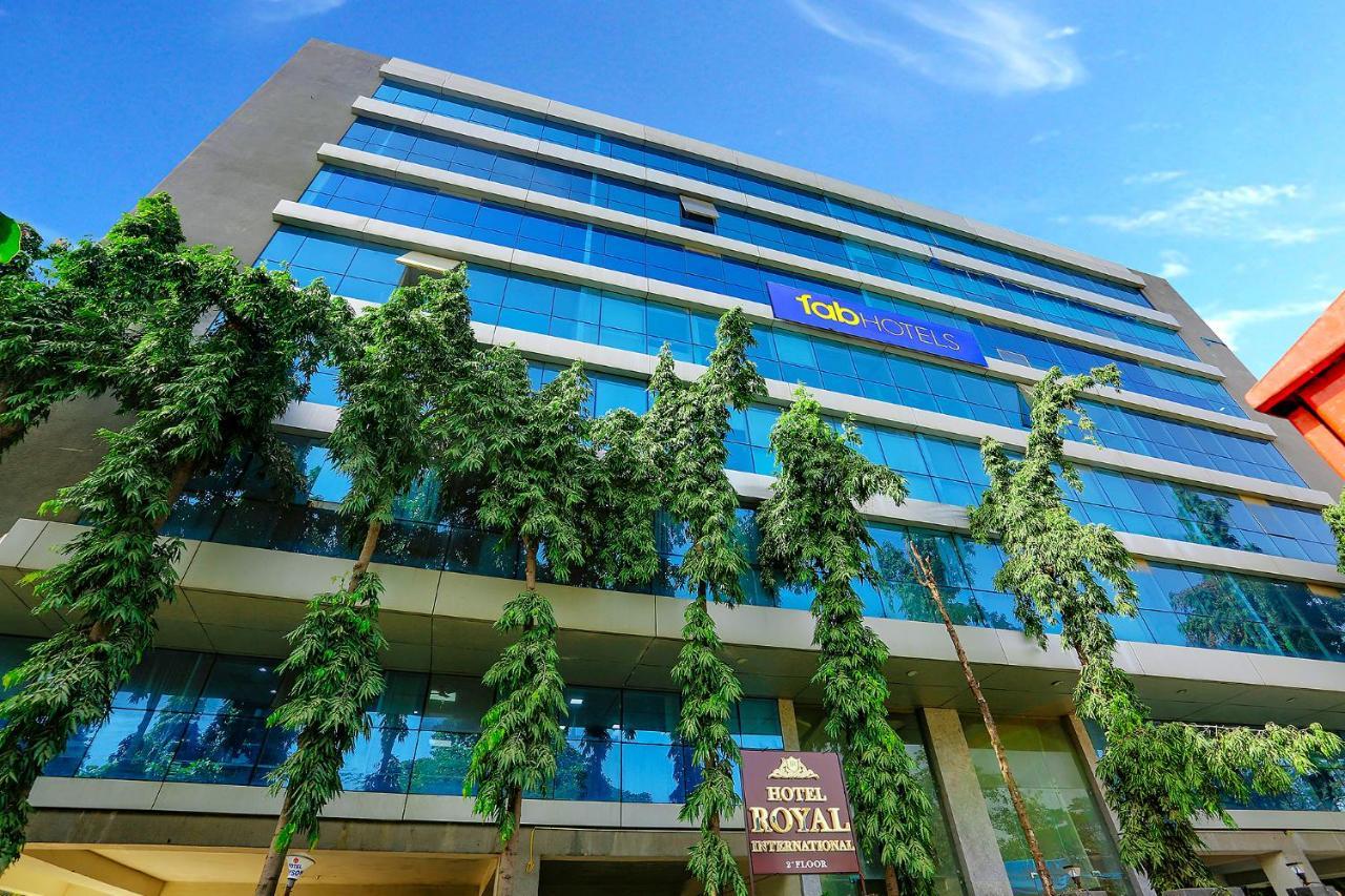 مومباي Fabhotel Royal International المظهر الخارجي الصورة