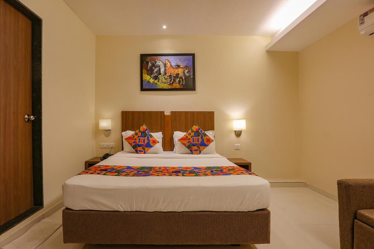 مومباي Fabhotel Royal International المظهر الخارجي الصورة
