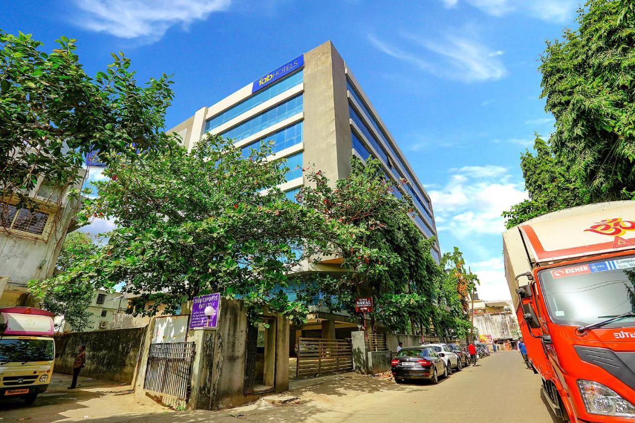 مومباي Fabhotel Royal International المظهر الخارجي الصورة