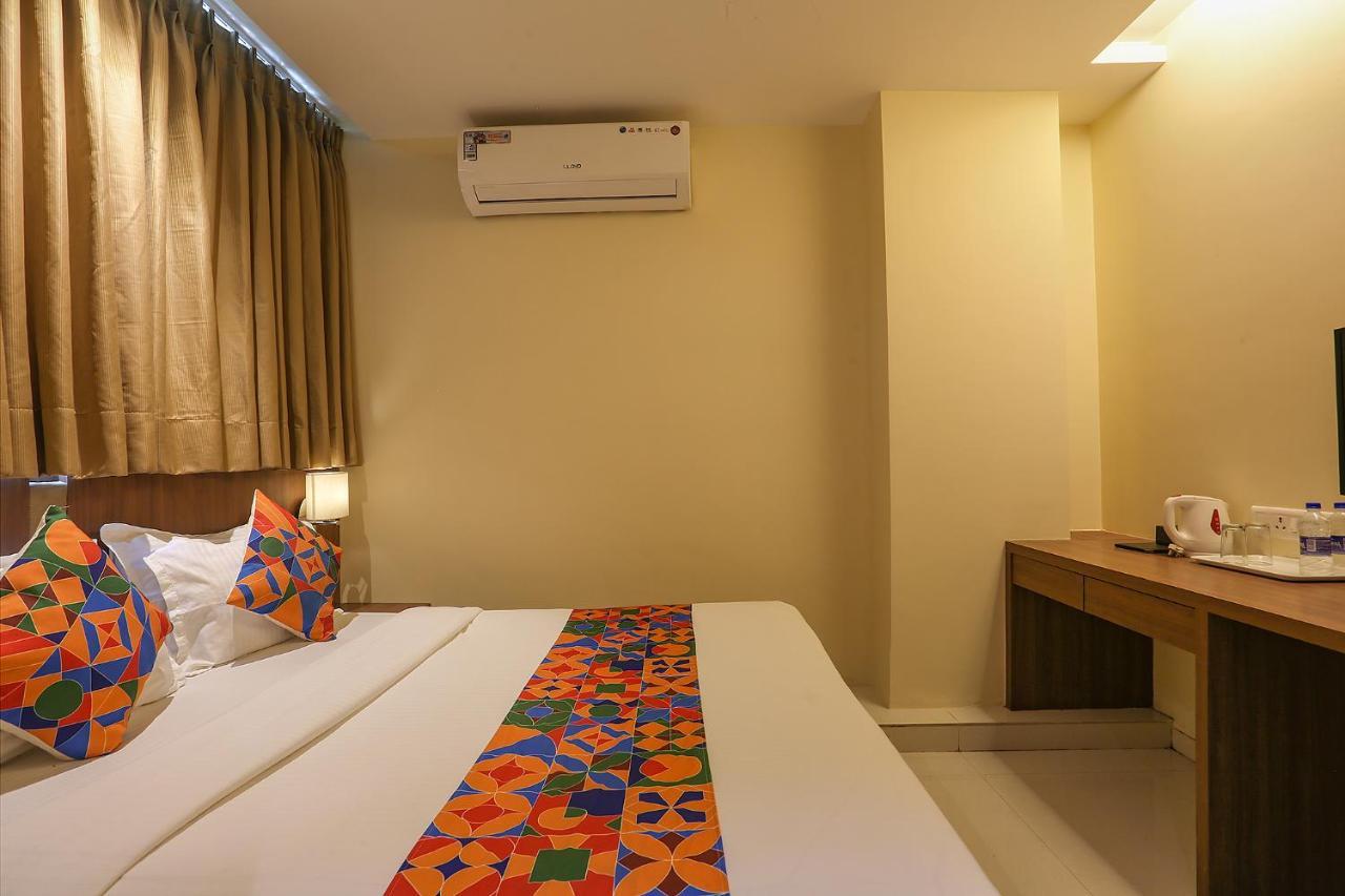 مومباي Fabhotel Royal International المظهر الخارجي الصورة
